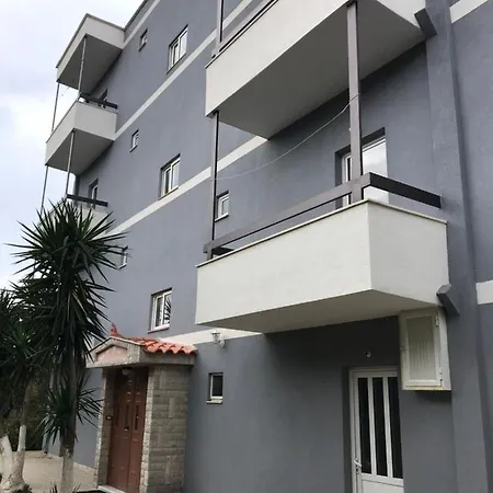 Hotel 3 Himare